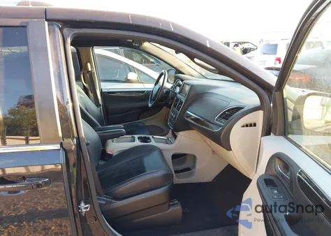 2017 Dodge Grand Caravan Sxt z USA, uszkodzony, nr VIN 2C4RDGCG3HR666641